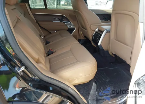 2025 Land Rover Range Rover P400 Se z USA, uszkodzony, nr VIN SALKP9FU8SA313483